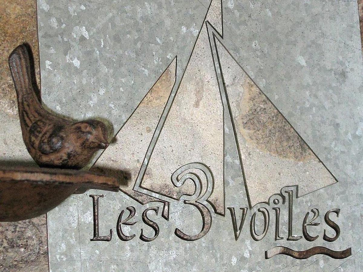 Gite Les 3 Voiles Ploumilliau Экстерьер фото